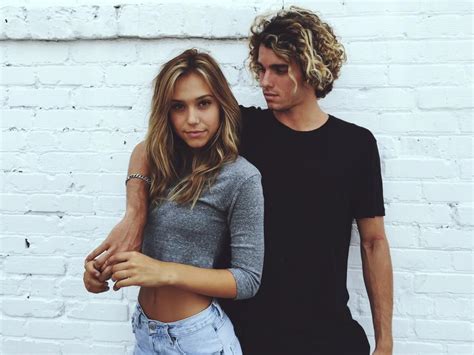 alexis ren boyfriend